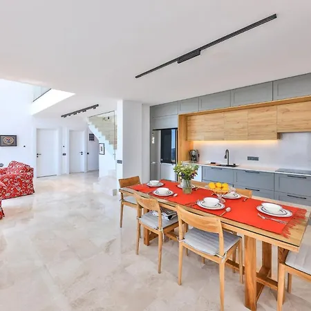 Luxury Sea View W Pool Near In Villa Kalkan